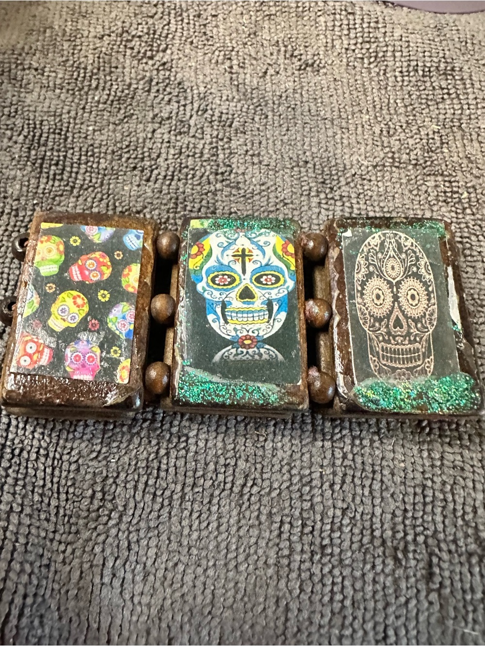 Handmade Wooden Day of the Dead Sugar Skull Bracelet - Multicolor